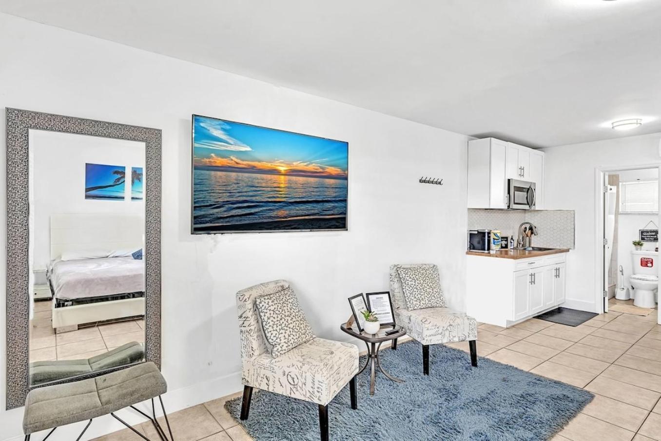 Large Studio Suite Close To Beach And Casino Db3 Dania Beach Exterior photo